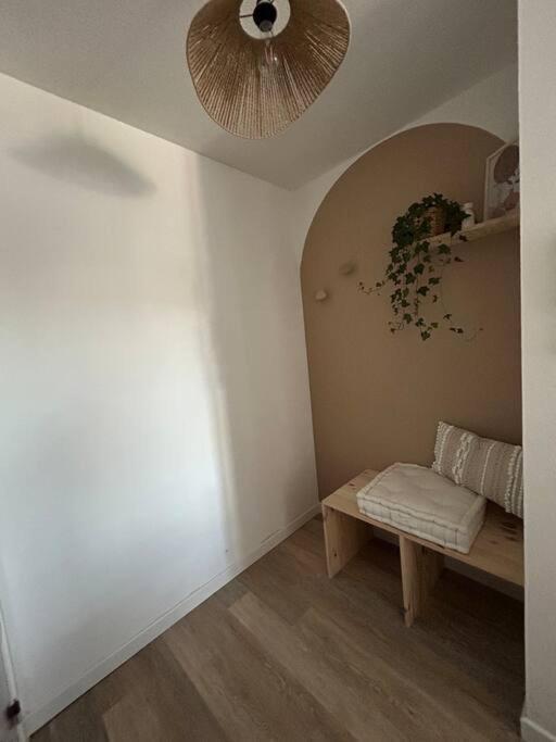Romantique Room Muret Exteriér fotografie
